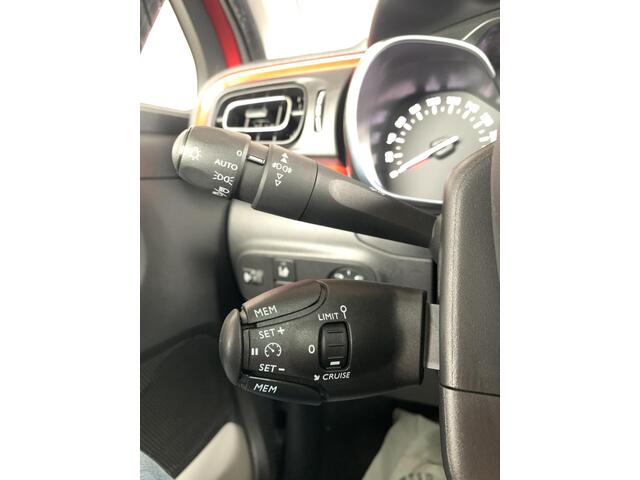 Citroen C3 1.2 PureTech Shine |Carplay!|Camera!|Navi!|