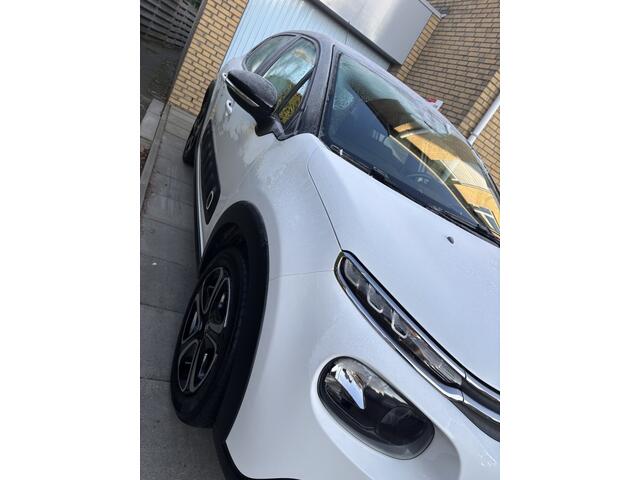 Citroen C3 1.2 SHINE WIT 158DKM