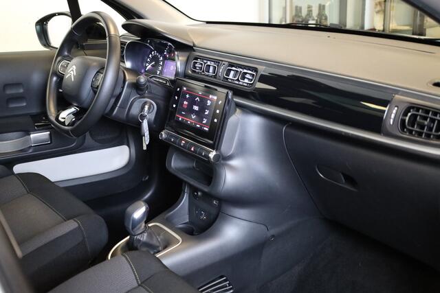 Citroen C3 PT 110 Shine Automaat-6 Trekhaak |Stoelverwarming | Panorama Dak | sensoren achter | Apple Carplay/Android auto