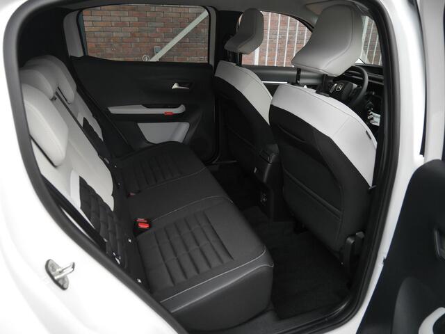 Citroen C3 Aircross 1.2 Hybrid 145pk Max | Nieuwe auto | Automaat | Lichtmetalen velgen | Achteruitrijcamera | Climate control | Dodehoekdetectie | Cruise control