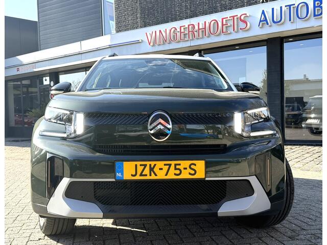 Citroen C3 Aircross 1.2 Benzine Turbo 100 pk Plus * Nieuw Type * 1.500 kg Trekvermogen. Two Tone Lak Dakkleur * Draadloos Apple Carplay / Android Auto voor Up to date Google Maps & Spotify * Climate & Cruise Control * Happy Tag Labels * Vingerhoets; Vierde Generatie