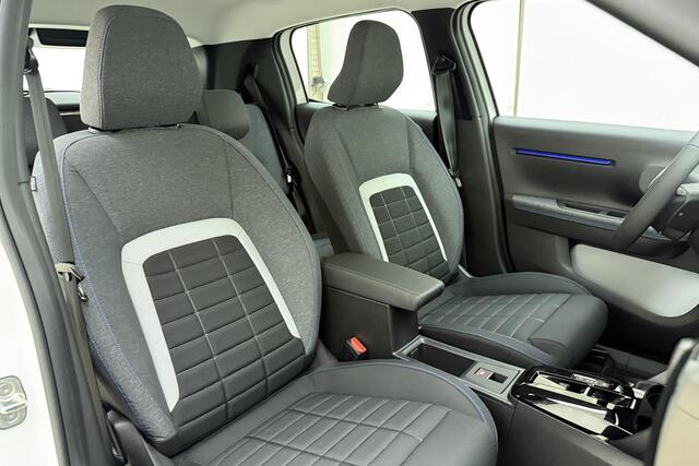 Citroen C3 Ë-C3 Plus 113pk Comfort Range 44 kWh | Demo | Parkeerhulp | Apple carplay/android auto