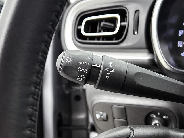 Citroen C3 110 pk Automaat Shine | Rijklaar | Comfort Seats | 17" Lichtmetaal | Navigatie |