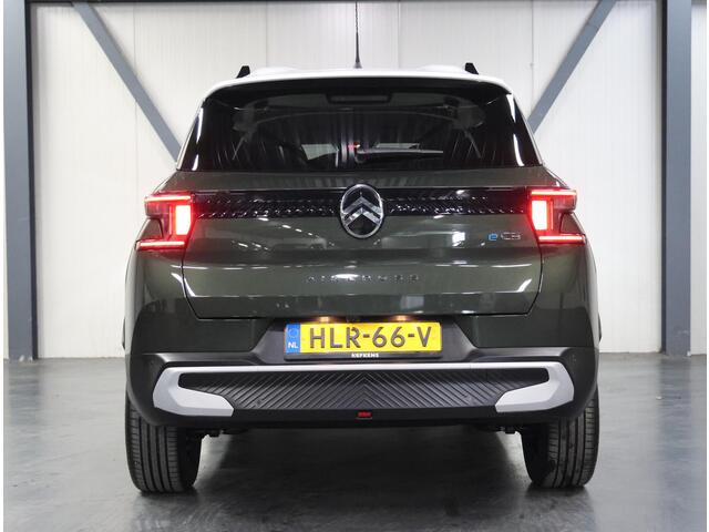 Citroen C3 Ë-C3 Aircross Max 44 kWh 113PK | 1ste eigenaar | AppleCarPlay/AndroidAuto | Navigatie | Cruise Control | Climate Control | Armsteun | Parkeersensoren | DAB Radio | LED | Two-tone | Isofix | Privacy Glass | Parkeersenoren |