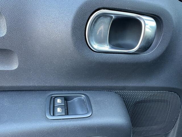 Citroen C3 1.2 PureTech Feel / Navigatie / CruisControl / NAP