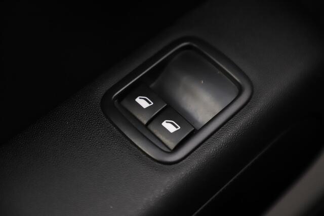 Citroen C3 1.2 PureTech Feel Carplay Android Navigatie Climate Cruise Control Rijstrooksensor Parkeersensor All-season banden!