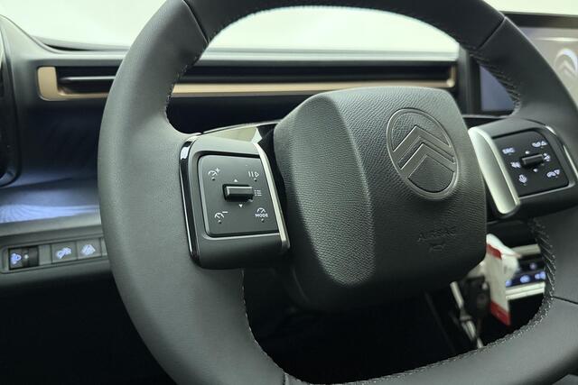 Citroen C3 Aircross 1.2 Hybrid 145pk Plus 7p. | NIEUW OP VOORRAAD | Camera | Climate control | Carplay | DAB Radio | Dakrails | Extra getint glas | 7 Zitplaatsen