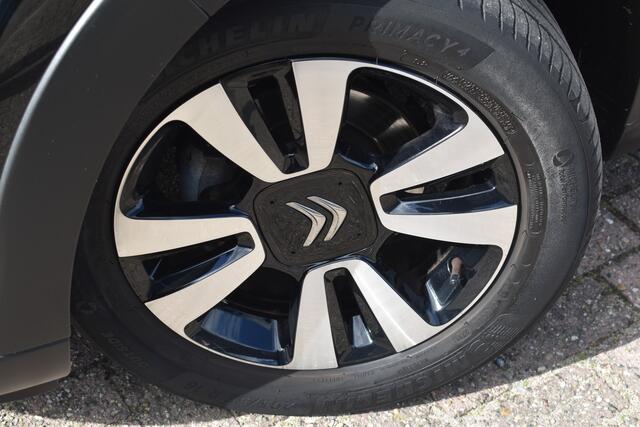 Citroen C3 PureTech 83 C-Series Airco | Parkeersensoren achter | Lichtmetalen velgen | Navigatie | Carplay |
