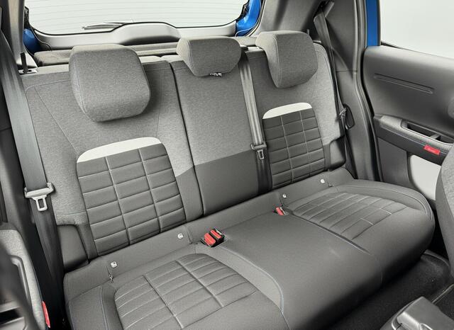 Citroen C3 Ë-C3 Plus 113pk 44 kWh | 3 fase | Lage km-stand | Prijs is rijklaar