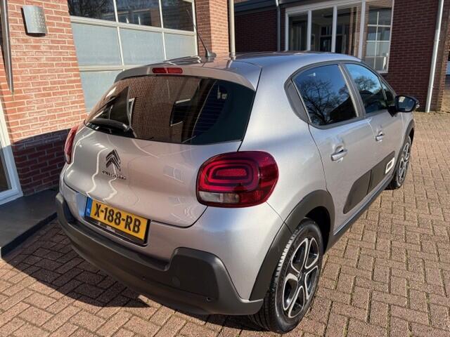 Citroen C3 1.2 PureTech Plus Navigatie / Private glas / PDC