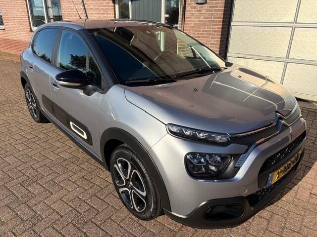 Citroen C3 1.2 PureTech Plus Navigatie / Private glas / PDC