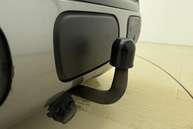 Citroen C3 Aircross 1.2 PureTech S&S Business 110pk | Apple carplay/Android auto | Trekhaak | Climate control | Cruise control | Navigatie | Lichtmetalen velgen 17'' |