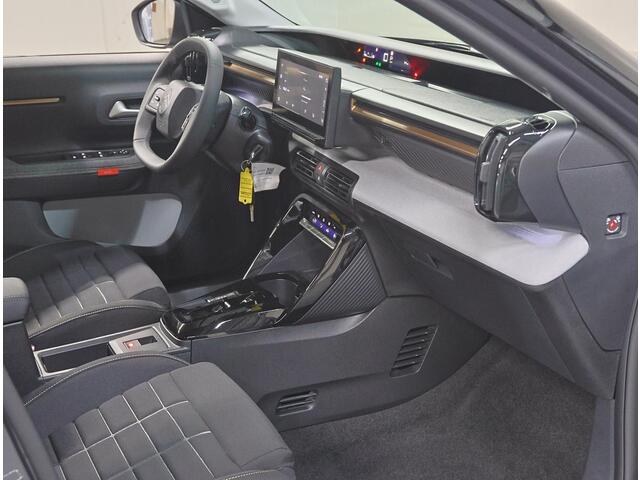 Citroen C3 Aircross 1.2 Hybrid 145pk Plus | Camera | AppleCarPlay/AndroidAuto | Comfortstoelen | TwoTone Dak | CruiseControl | Armsteun |