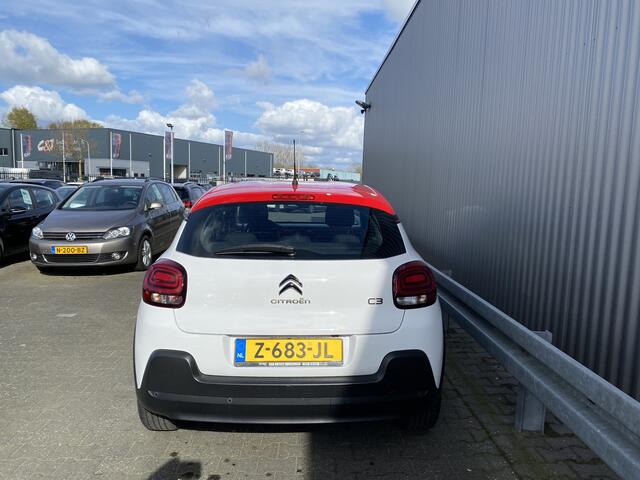 Citroen C3 1.2 PureTech Shine 111Dkm, Clima, Carplay, CC, Navi, PDC & Cam, LM, nw. APK - Inruil Mogelijk -