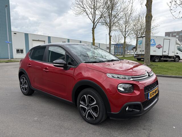 Citroen C3 1.2i PureTech Business 85 PK. Nieuwe auto met slechts 33.000 KM !!!