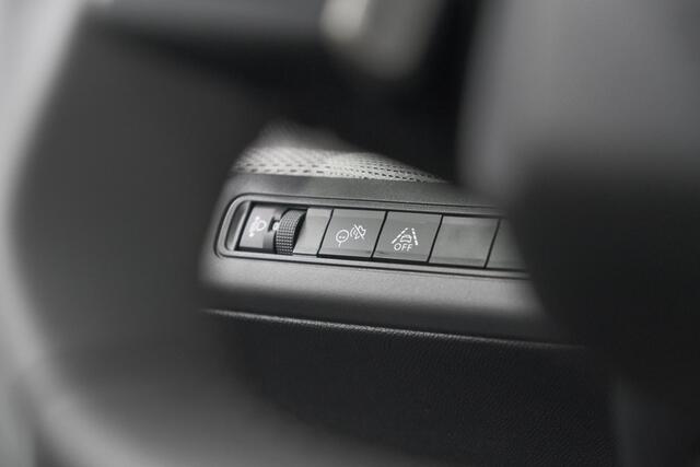 Citroen C3 Ë-C3 Max 113pk 44 kWh | 7 KW Laadfunctie | Camera | Navigatie | Apple Carplay | Parkeersensoren