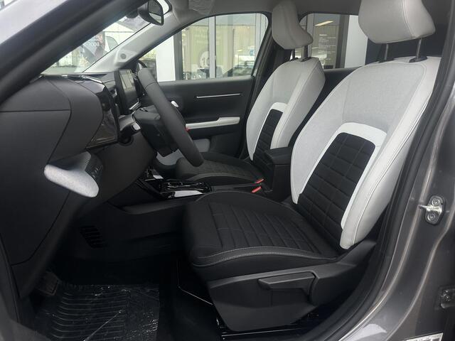 Citroen C3 1.2 Hybrid 110pk Max | Comfort Stoelen | Apple Carplay/Android Auto | Parkeercamera/-sensoren | Full LED | DAB | Cruise Control | Climate Control | Draadloze telefoonlader |