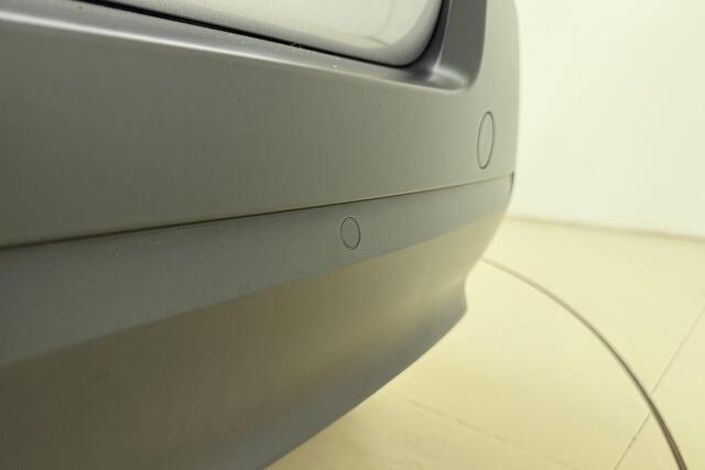 Citroen C3 1.2 82pk Feel | Parkeersensoren achter | Apple Carplay/Android Auto | Armsteun voor | Getint glas achter | Zwart dak