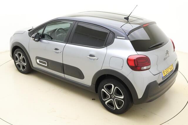Citroen C3 1.2 82pk Feel | Parkeersensoren achter | Apple Carplay/Android Auto | Armsteun voor | Getint glas achter | Zwart dak