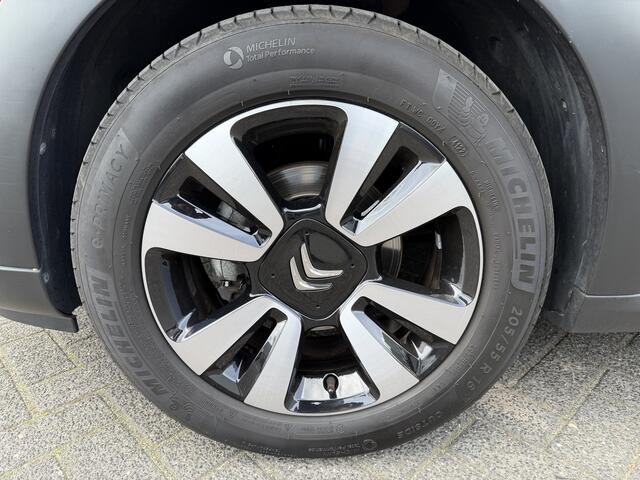 Citroen C3 82pk Feel Edition (Camera - LED - Navigatie via APP - Automatische Airco - Lichtmetalen velgen - Apple Carplay)