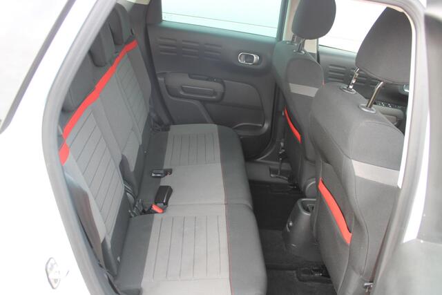 Citroen C3 Aircross 1.2 PureTech 110pk S&S Shine Automaat Airco Navi Camera Carplay Hoge zit, heerlijk ruim