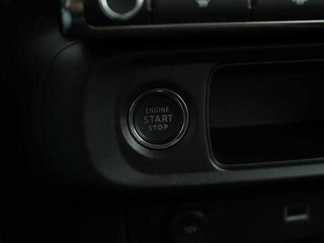 Citroen C3 1.2 PURETECH SPORT | LM-velgen | Navi | Clima | Cruise