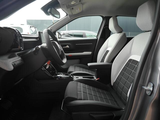 Citroen C3 Ë-C3 Max 113pk Comfort Range 44 kWh | Nieuwe auto | Navigatie | Achteruitrijcamera | Lichtmetalen velgen | Led verlichting | Extra getint glas | Apple carplay/Android auto