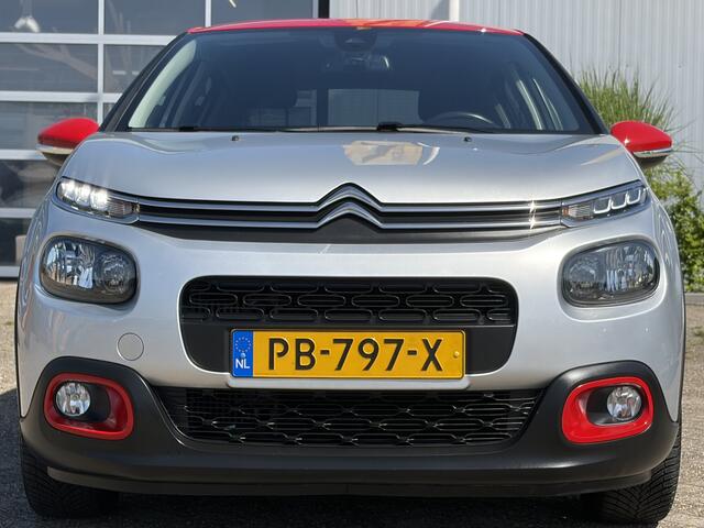Citroen C3 1.2 PureTech S&S Shine 110pk | Two tone kleur | Achteruitrijcamera | Apple Carplay/Android Auto | Dab | Lichtmetalen velgen 17" | Navigatiesysteem full map | Parkeersensor achter | Trekhaak | Prachtig exemplaar!