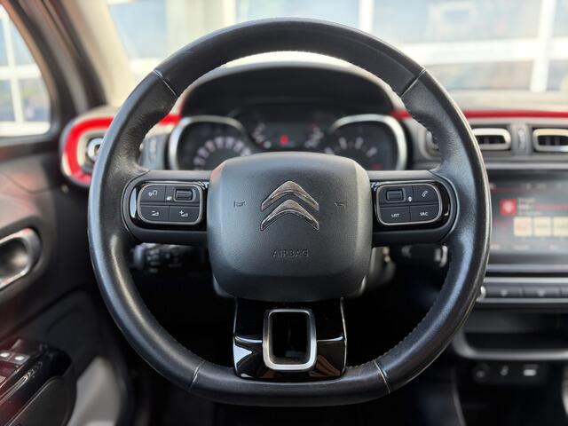 Citroen C3 1.2 PureTech S&S Shine 110pk | Two tone kleur | Achteruitrijcamera | Apple Carplay/Android Auto | Dab | Lichtmetalen velgen 17" | Navigatiesysteem full map | Parkeersensor achter | Trekhaak | Prachtig exemplaar!