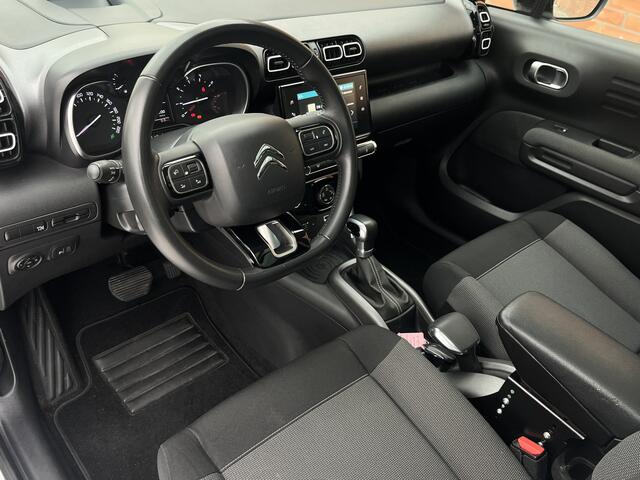 Citroen C3 Aircross PureTech 110 S&S Shine | Trekhaak | Schuifdak | Keyless | Parkeersensoren voor + achter | Head-up Display | Camera achter | Dealer onderhouden | Distributie al vervangen |