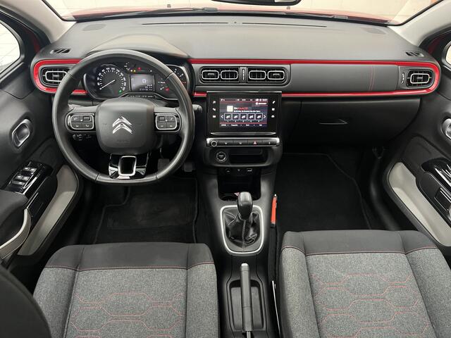 Citroen C3 PureTech 110 S&S Shine | Trekhaak afneembaar | Panoramadak | Keyless | Carplay | Parkeersensoren voor + achter | Cruise Control | Climate Control | Achteruitrijcamera | Dodehoekdetectie | Distributie al vervangen |
