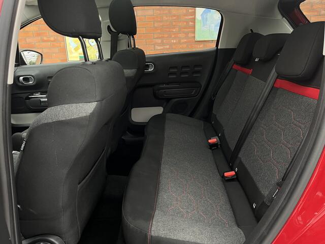 Citroen C3 PureTech 110 S&S Shine | Trekhaak afneembaar | Panoramadak | Keyless | Carplay | Parkeersensoren voor + achter | Cruise Control | Climate Control | Achteruitrijcamera | Dodehoekdetectie | Distributie al vervangen |