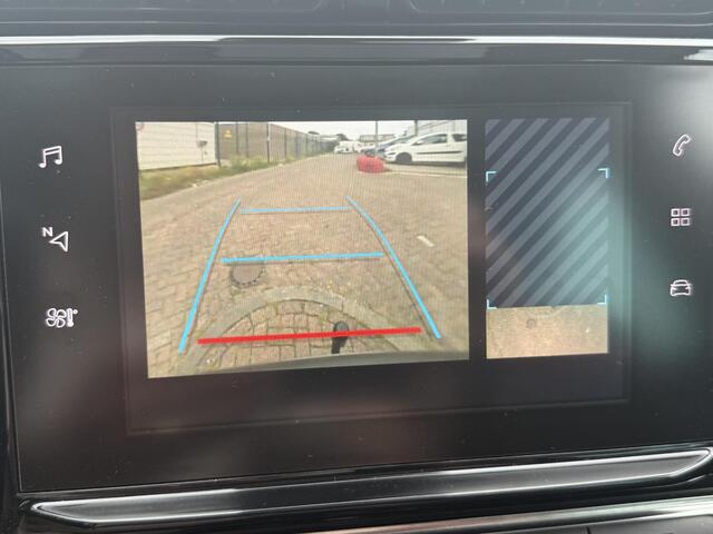 Citroen C3 Aircross 1.2 PureTech S&S Shine ALL-INRIJKLAARPRIJS/Open dak/Camera/Sensoren rondom/keyless/Duo-Tone