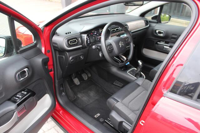 Citroen C3 1.2 PureTech Shine Clima-Cruise-Navi-Camera-Trekhaak