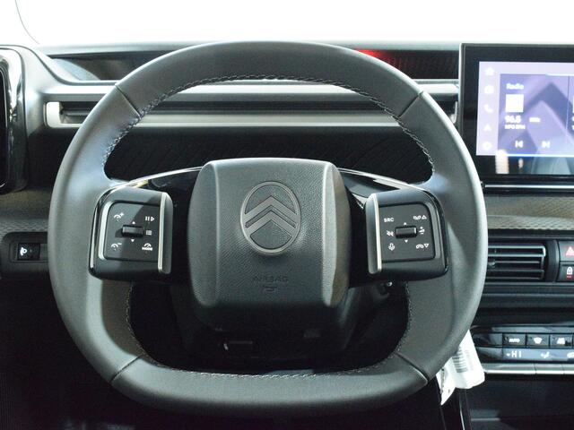 Citroen C3 Ë-C3 Max 113pk 44 kWh NAVIGATIE | CARPLAY | ACHTERUITRIJCAMERA MET SENSOREN | E.C.C. |