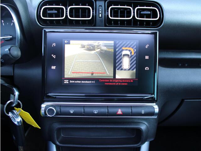 Citroen C3 Aircross 1.2 PureTech S&S Shine | Pano / Trekhaak / Carplay