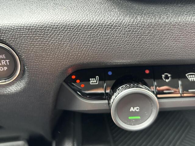 Citroen C4 X 1.2 Puretech Shine Automaat | Rijklaar geleverd incl 12 maanden BOVAG garantie! |
