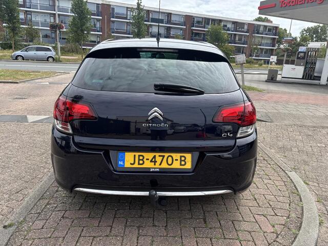 Citroen C4 1.2 PureTech Feel Collection Navi/Sensoren/16"Velgen/Trekhaak/GEEN AFLEVERKOSTEN