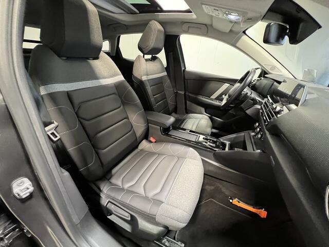 Citroen C4 1.2 Puretech Shine | Navigatie/Android/Apple Carplay | LM Velgen 18" | Elektrisch Glazen Panoramadak | Cruise Control Adaptief | Achteruitrijcamera |