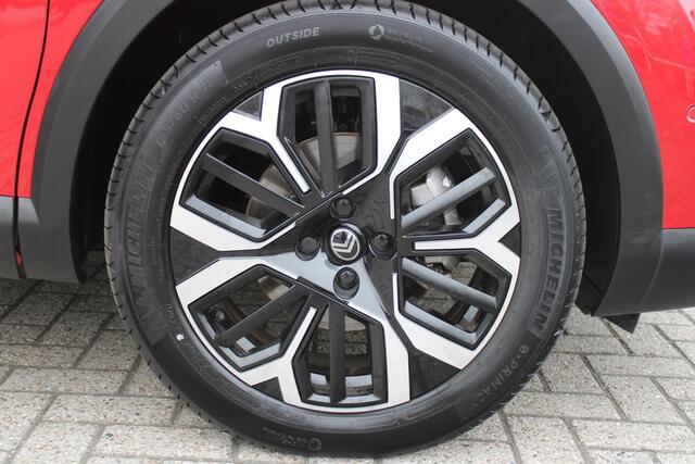 Citroen C4 C4 1.2 HYbrid 145PK MAX | HEAD UP DISPLAY | CAMERA VOOR + ACHTER | NAVIGATIE | DRAADLOZE TELEFOONLADER | FULL LED KOPLAMPEN | DRAADLOZE APPLE CARPLAY/ANDROID AUTO | 18" LICHTMETALEN VELGEN | ADAPTIVE CRUISE CONTROL | CLIMATE CONTROL | LEDEREN BEKLEDING | 