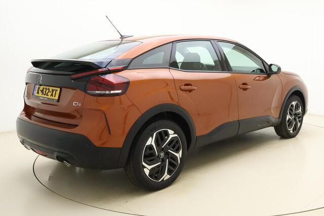 Citroen C4 1.2 130pk Feel Edition | Lederen bekleding | Stoelverwarming | Achteruitrij camera | Apple Carplay/Android Auto | Head-up display | 18 inch LichtMetaal | DAB+