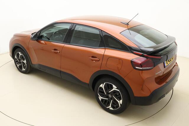 Citroen C4 1.2 130pk Feel Edition | Lederen bekleding | Stoelverwarming | Achteruitrij camera | Apple Carplay/Android Auto | Head-up display | 18 inch LichtMetaal | DAB+