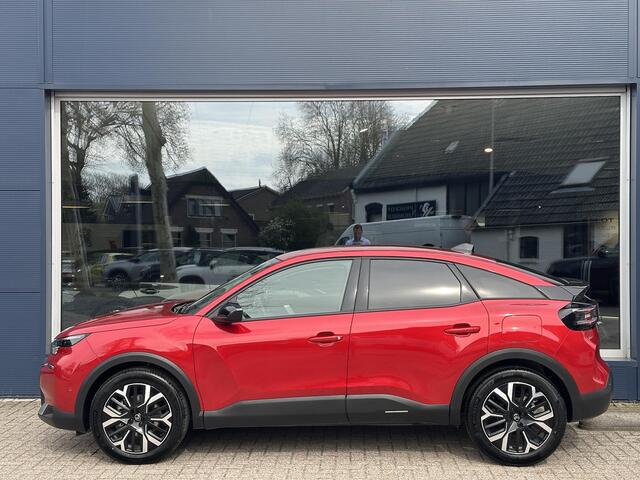 Citroen C4 1.2 Hybrid 145 PK Max | Automaat Hybride | Meest complete uitvoering | Slechts 4.500 KM | Navigatie | LED Verlichting | Camera | Adaptieve Cruise Control | Climate Control | Comfortstoelen | Digitaal Dashboard | Apple Carplay & Android Auto | DAB+ Radio |