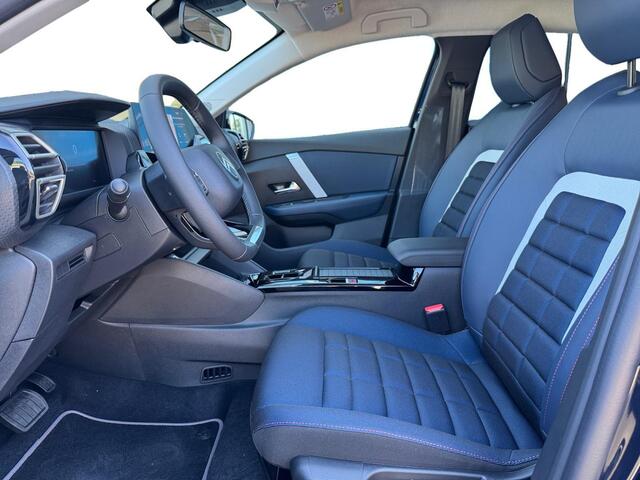 Citroen C4 1.2 Hybrid 145pk Collection | NAVIGATIE | CARPLAY | CAMERA | STOELVERWARMING | TWO TONE | 18'' LM VELGEN