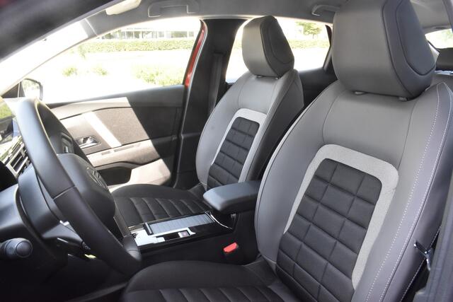Citroen C4 Hybrid 136 DCS-6 Business Navigatie | Airco | Camera achter | PDC V+A | 8 jaar Citroen We Care garantie |