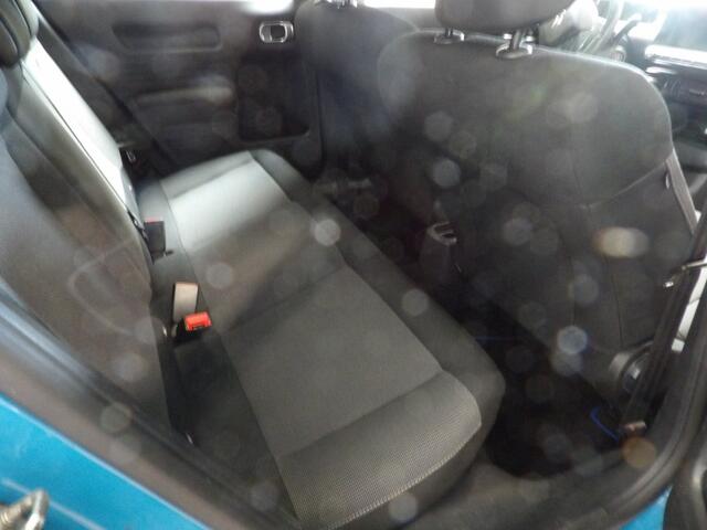Citroen C4 CACTUS 1.2 Shine - ecc - trekhaak - slechts 114570km!