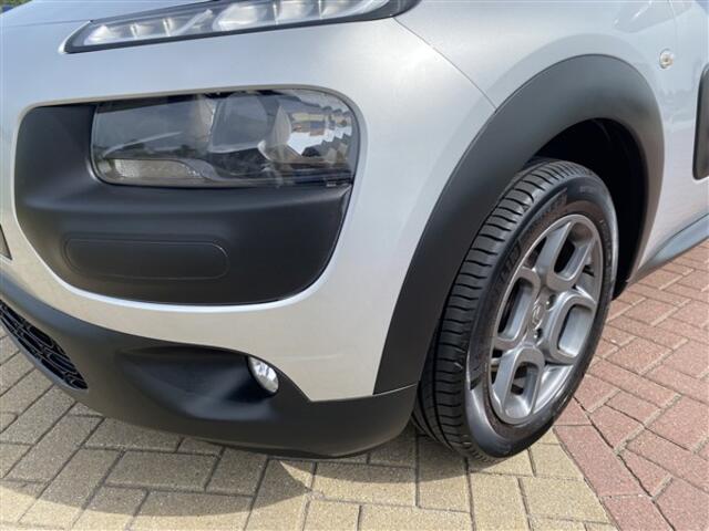 Citroen C4 CACTUS 1.2 PureTech Shine AIRCO.LMV.NAVI.CAMARA.CRUISE