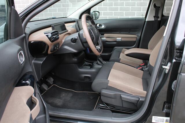 Citroen C4 CACTUS 1.2 PureTech Shine / Navigatie / Trekhaak / N.A.P.