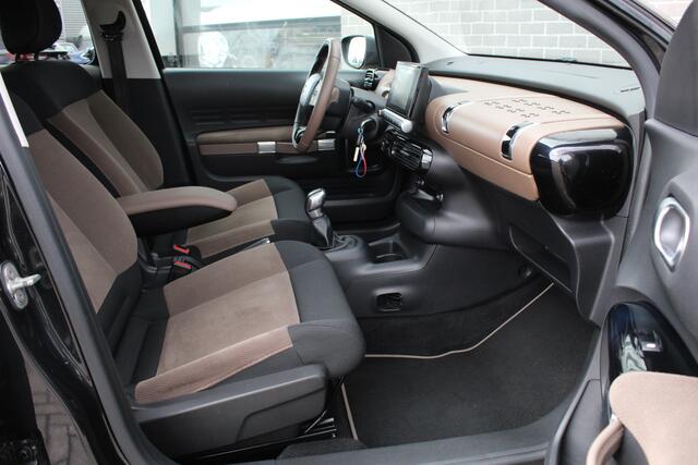 Citroen C4 CACTUS 1.2 PureTech Shine / Navigatie / Trekhaak / N.A.P.
