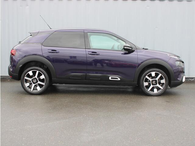 Citroen C4 CACTUS 1.2 PureTech Shine Navigatie / Camera / Stoelverwarming
